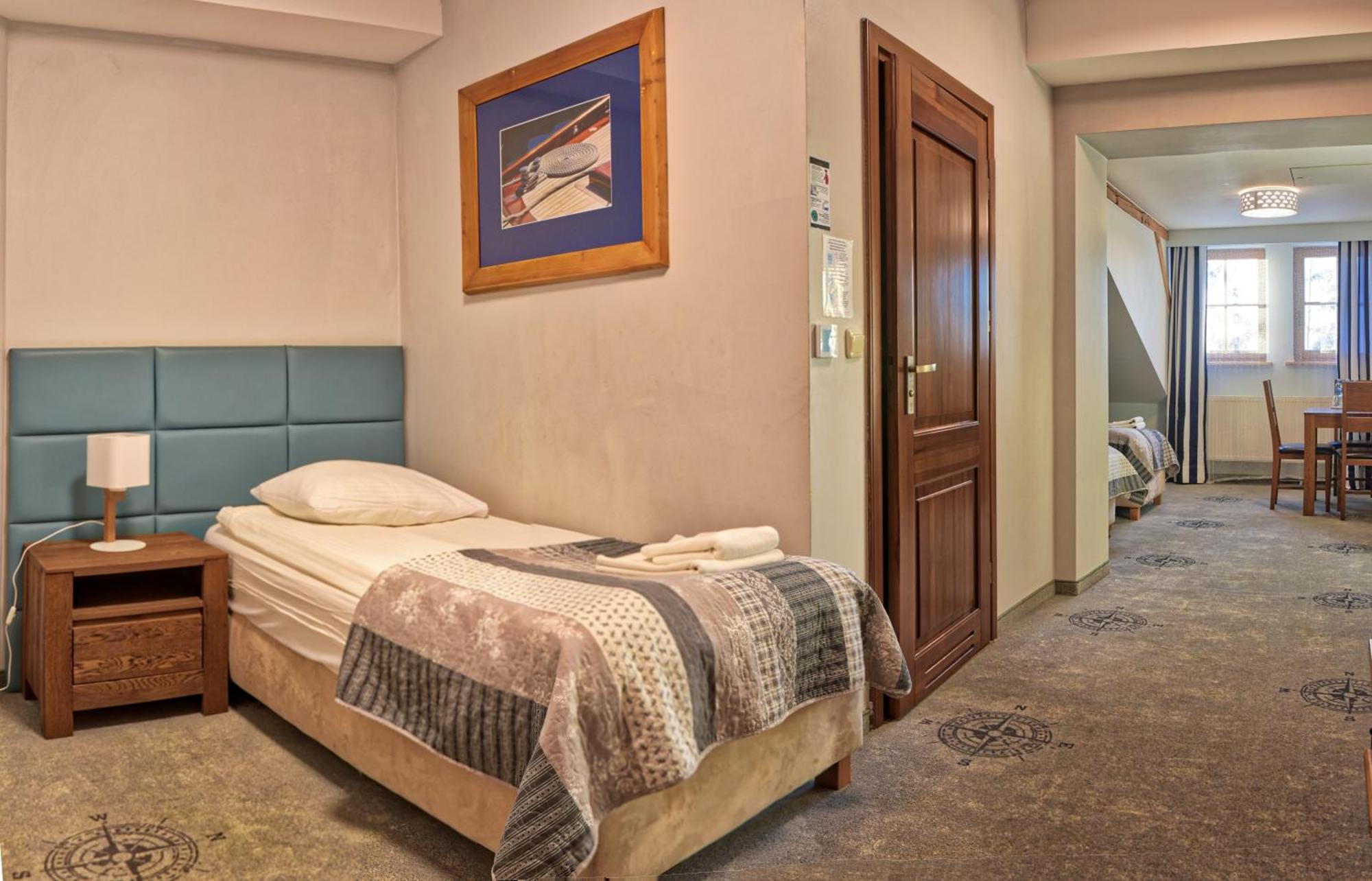 Hotel Joseph Conrad Pisz Buitenkant foto