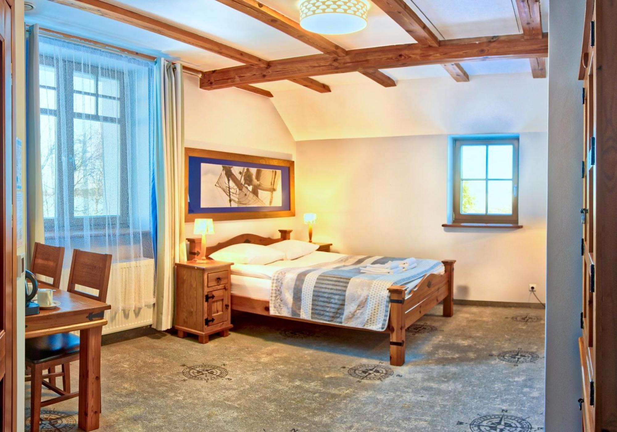 Hotel Joseph Conrad Pisz Buitenkant foto