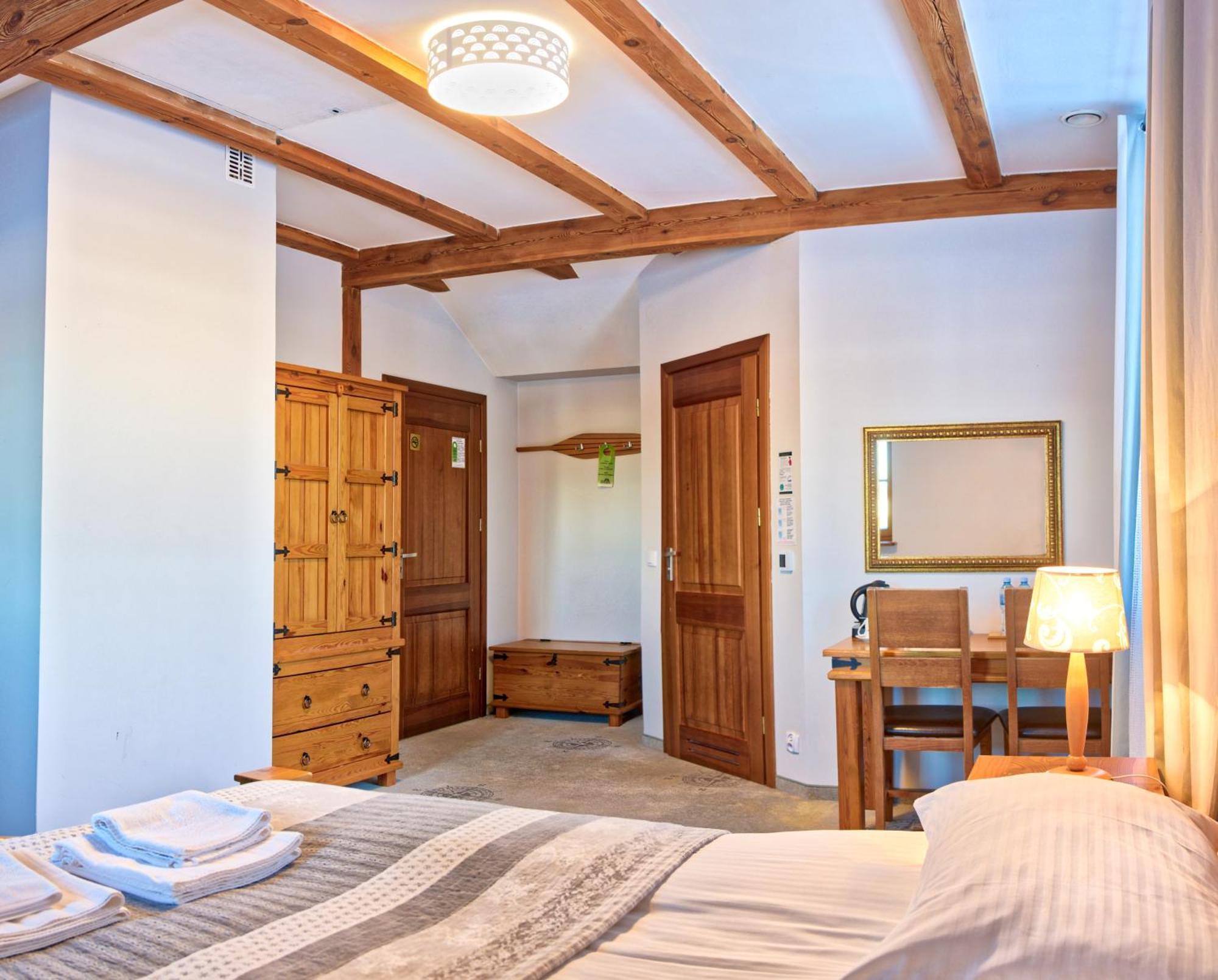Hotel Joseph Conrad Pisz Buitenkant foto